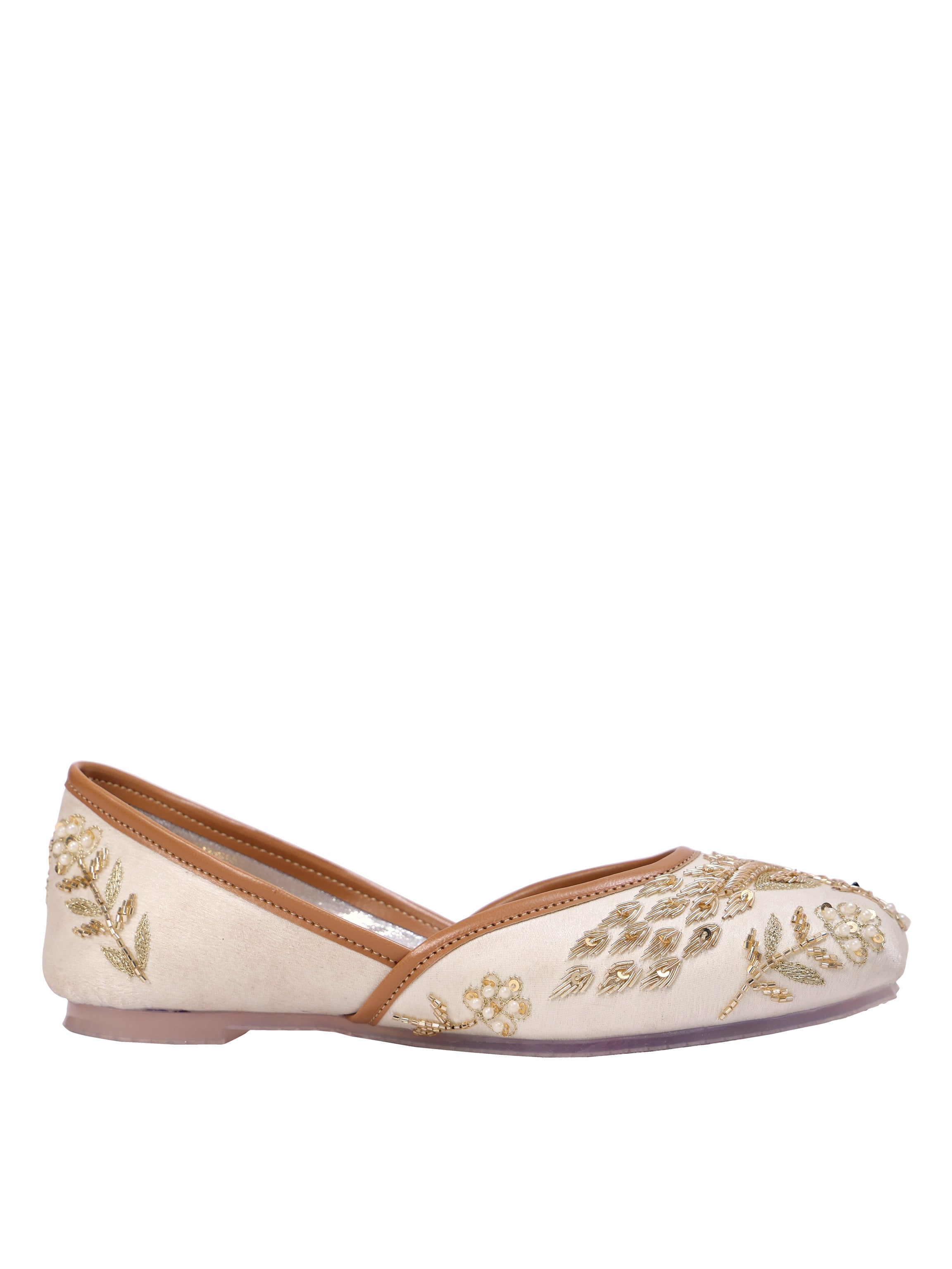 Noor Ivory Gold Hand-Embroidered Juttis