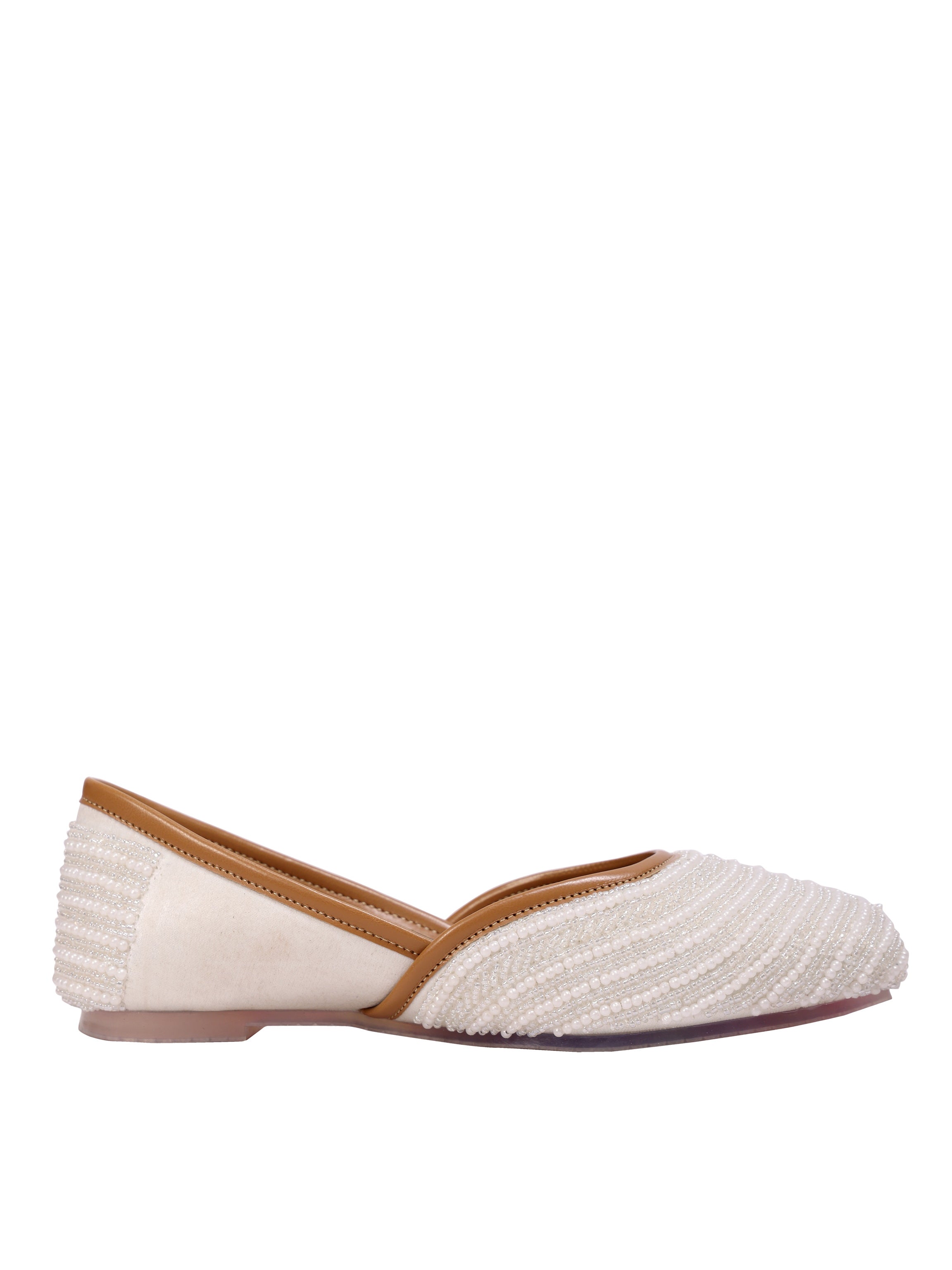 Pearl Off-White Hand-Beaded Juttis