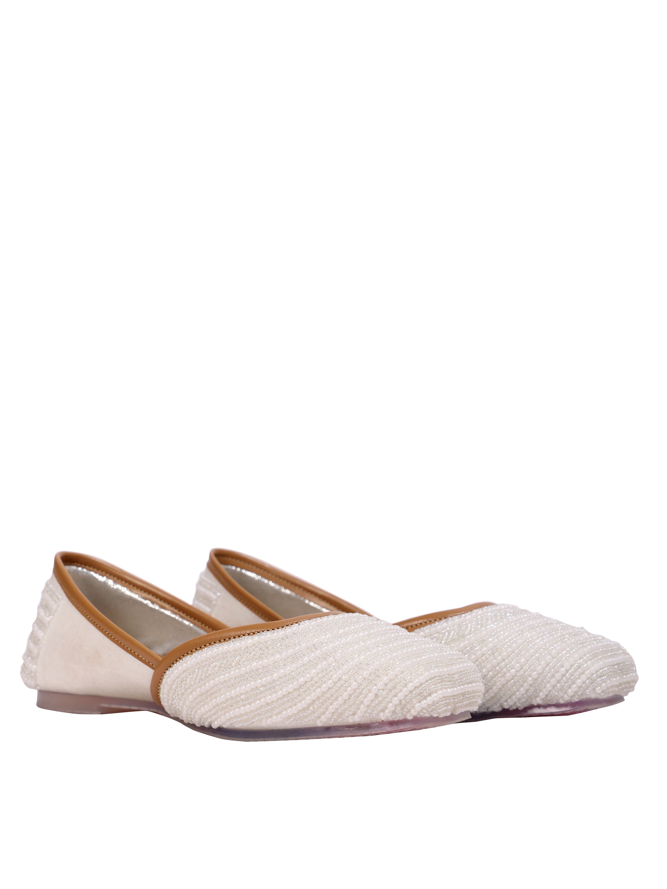 Pearl Off-White Hand-Beaded Juttis