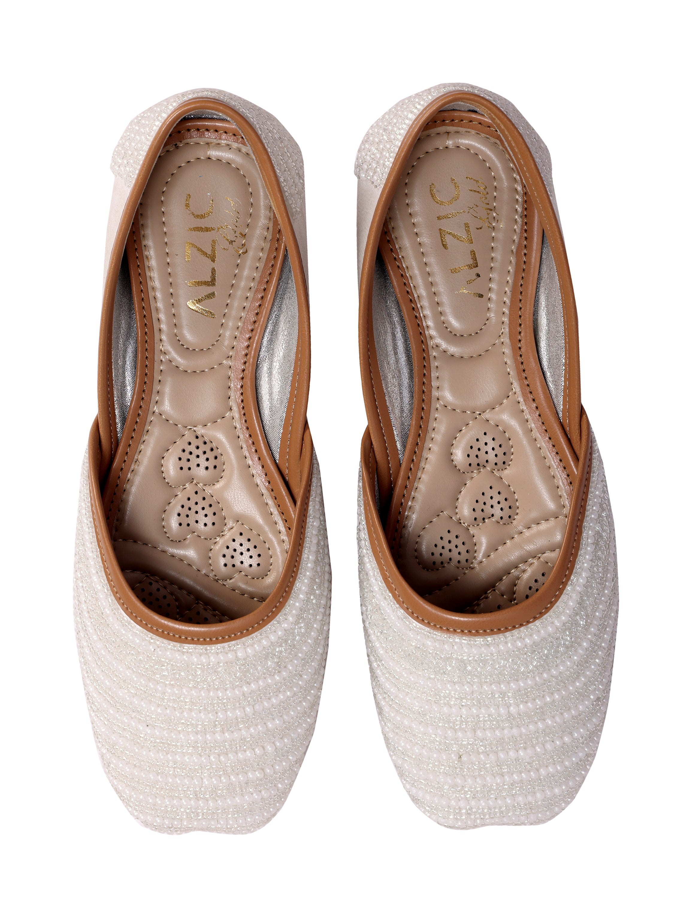 Pearl Off-White Hand-Beaded Juttis