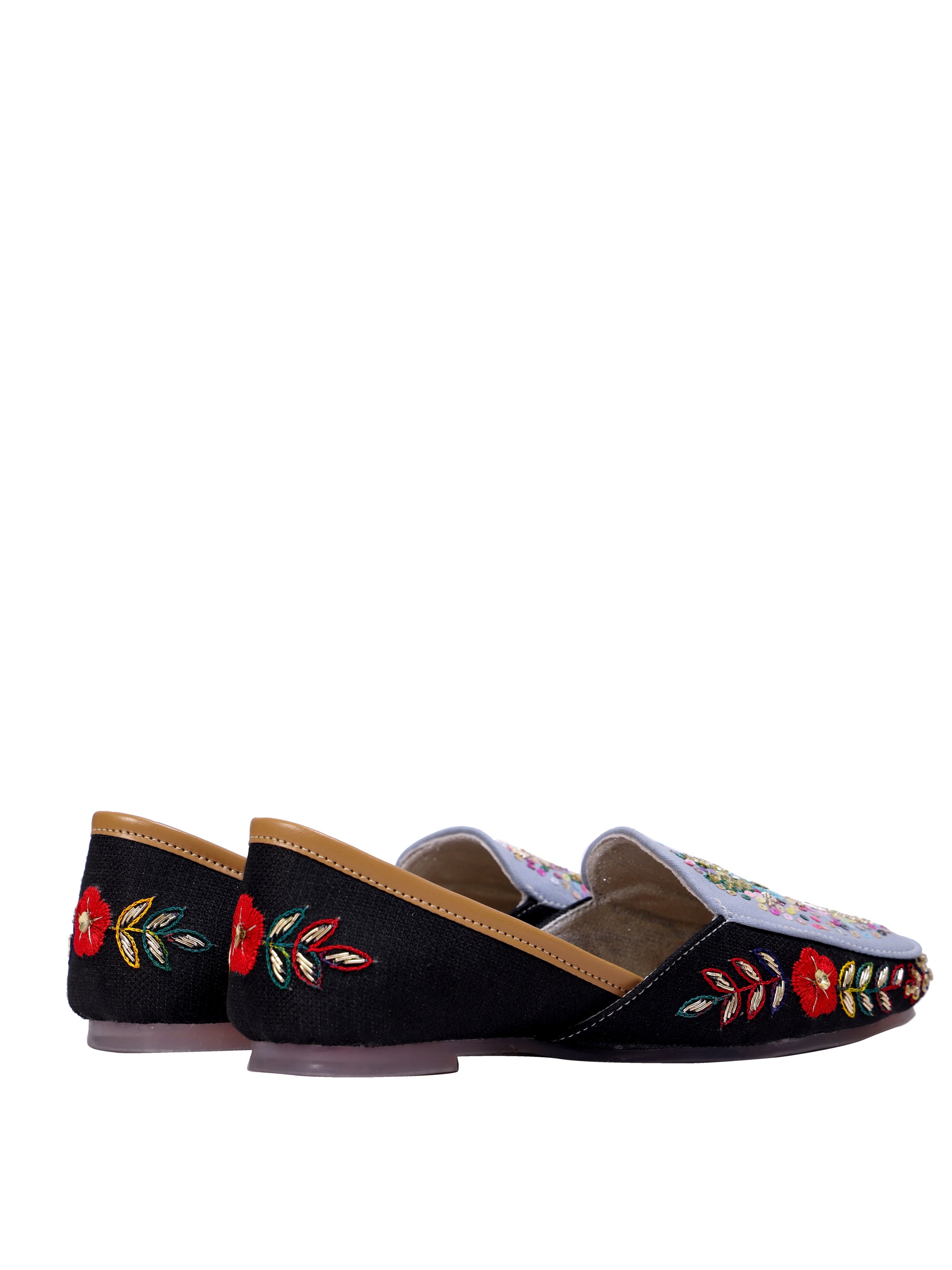 Gulbahaar Black Floral Hand-Embroidered Juttis