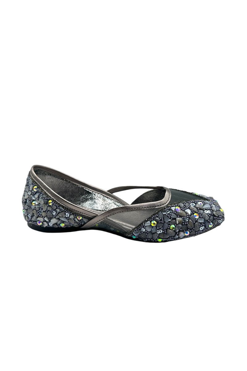 MojidiPearl Elegance Embellished Juttis