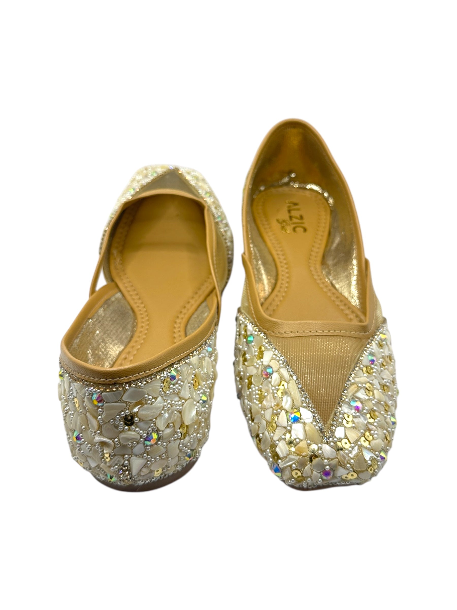 Mojidi Pearl Elegance Embellished Juttis