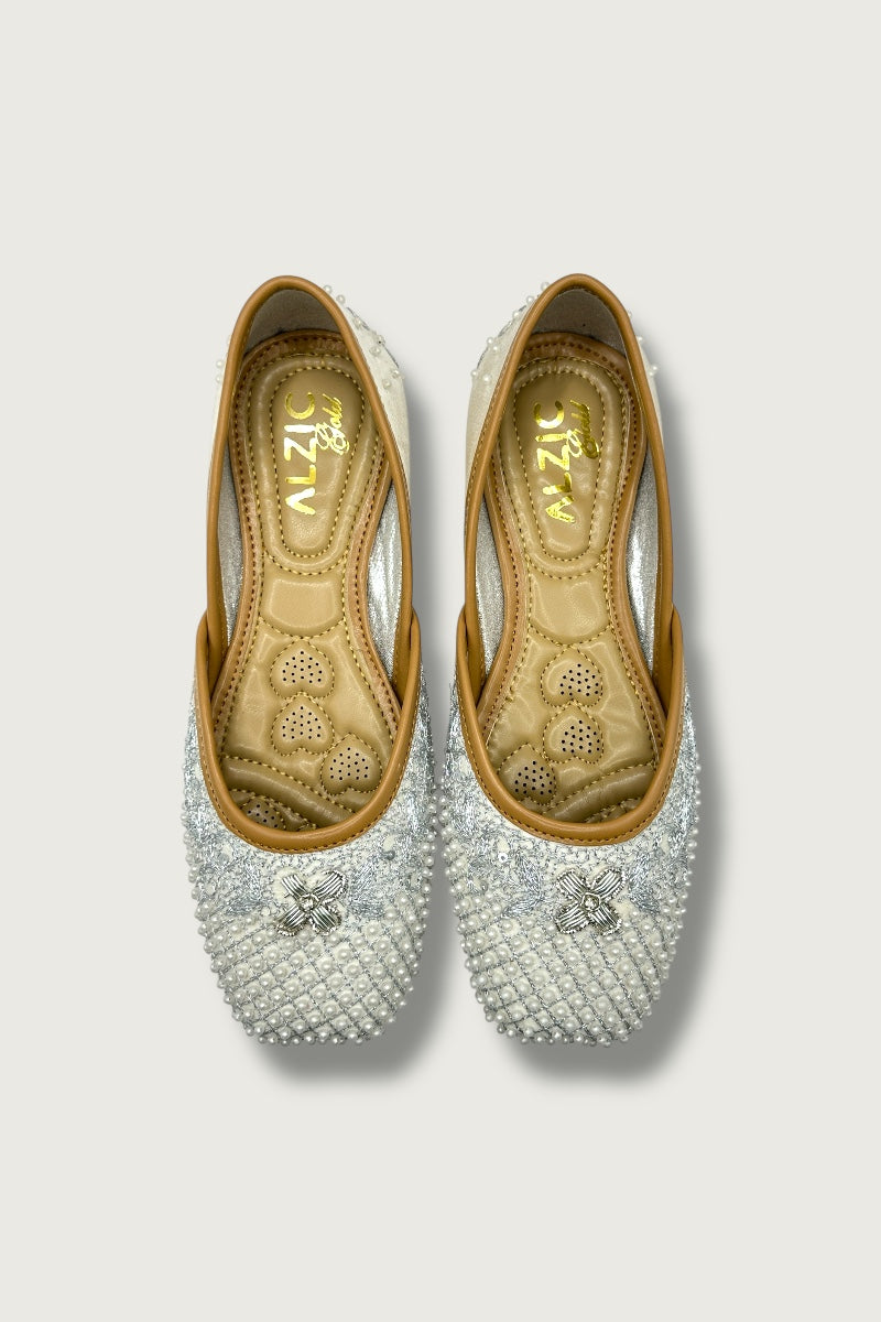 White Pearl Elegance Jutti