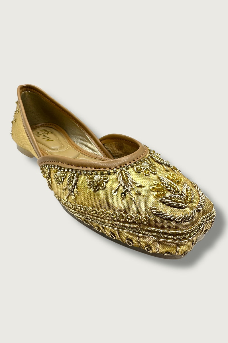 Golden Majesty Handcrafted Juttis