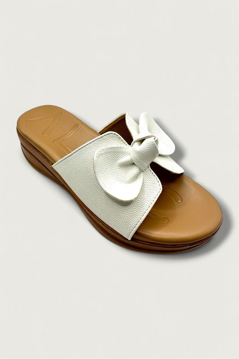 Bow Charm White Comfort Slides