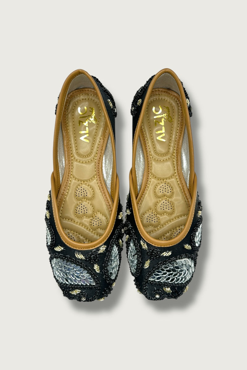 Noor Black Embellished Jutti