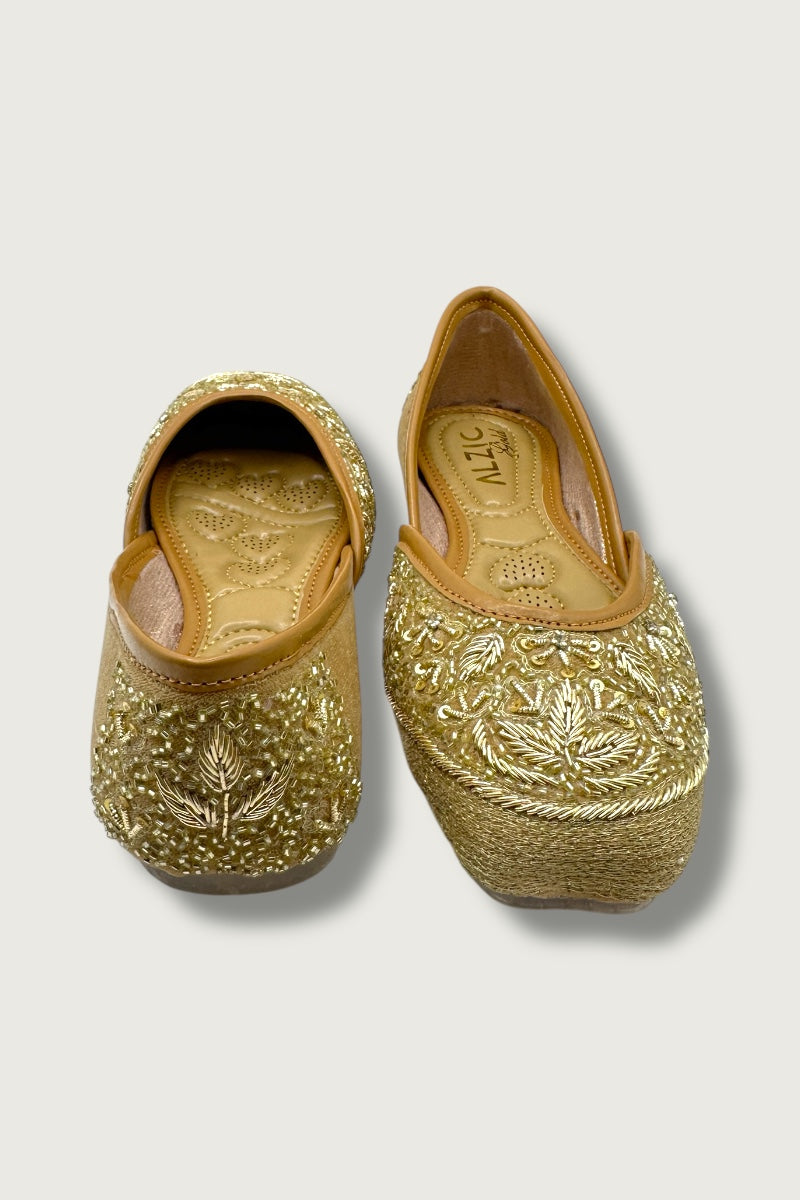 Royal Zari Embroidered Juttis