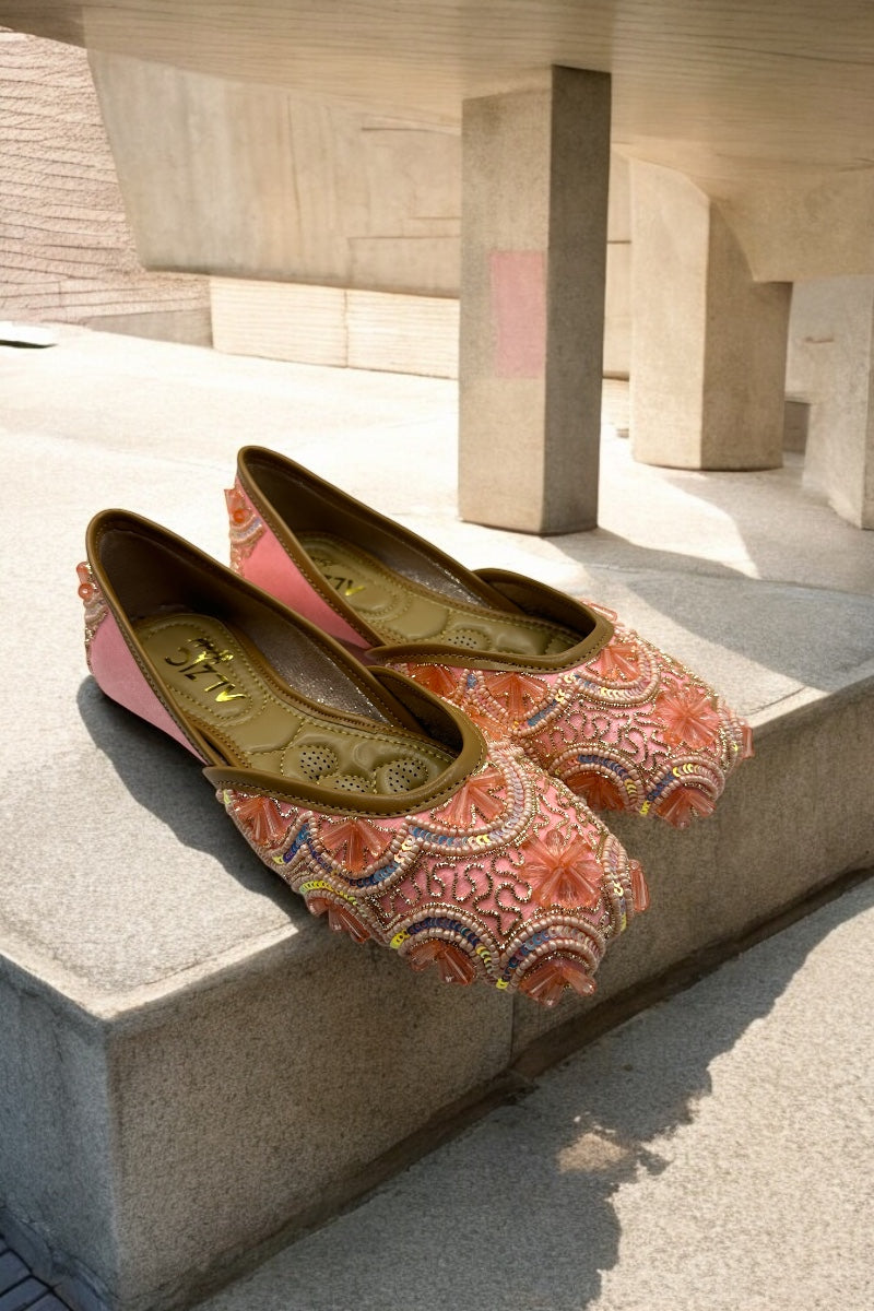 Ziva Peach Embroidered Juttis