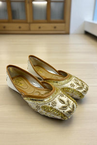 Handcrafted Designer Juttis