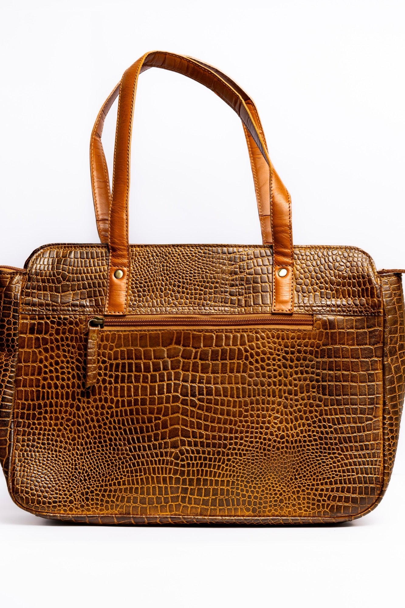 Classic Brown Crocodile-Embossed Leather Tote Bag – Stylish Work & Travel Handbag