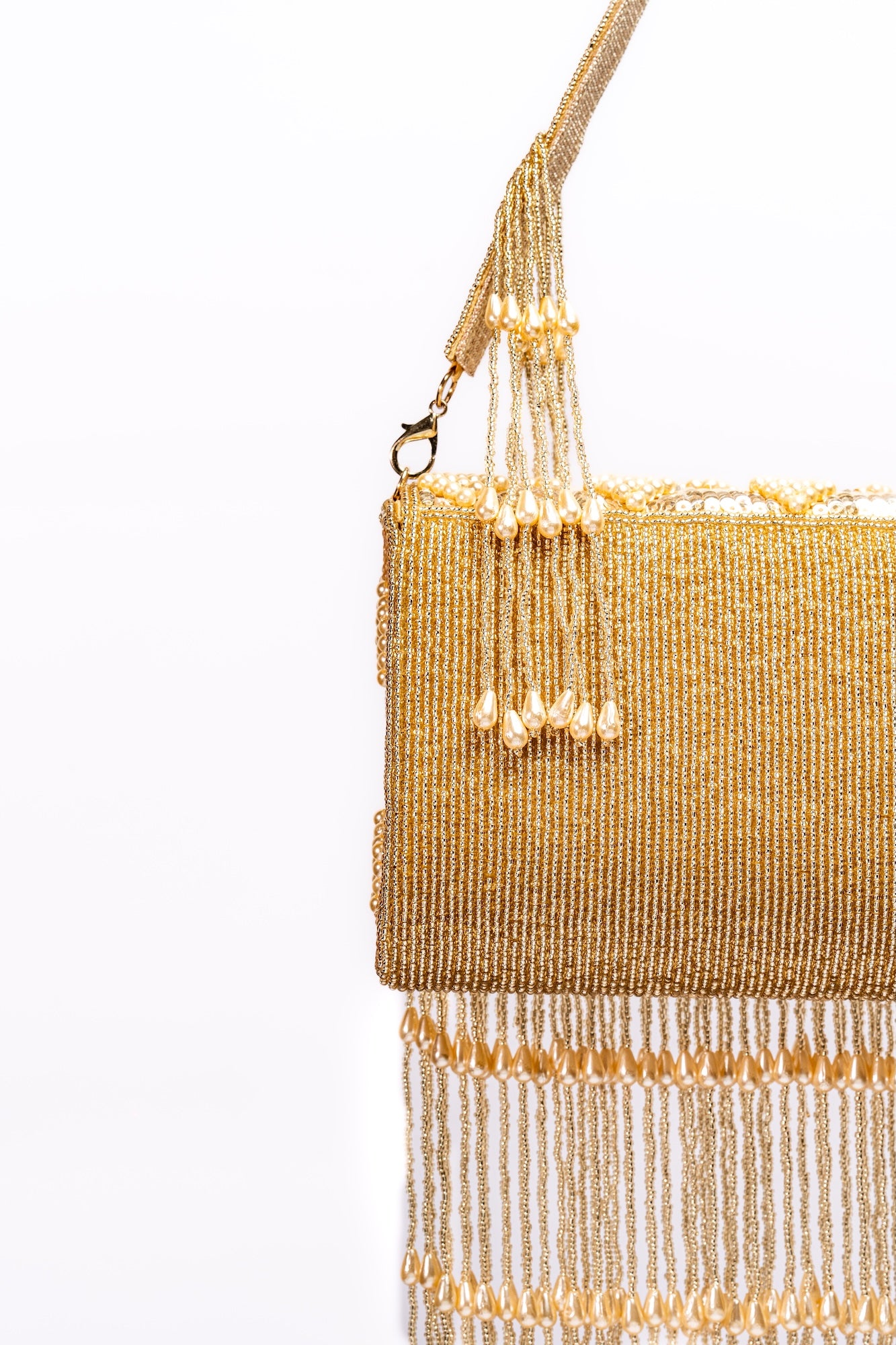 Luxury Gold Beaded Fringe Handbag – Elegant Pearl & Sequin Embellished Evening Purse